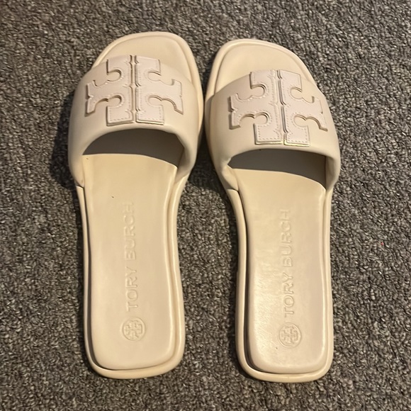 Tan Tory Burch slides 7 1.5 - Picture 3 of 9
